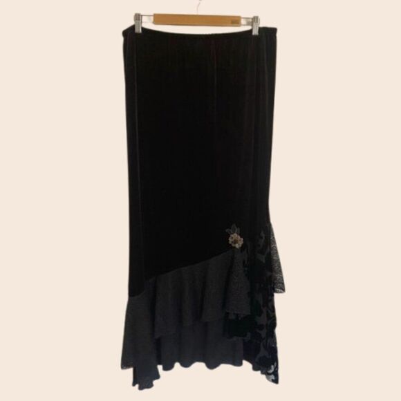 Vintage 90's Black Velvet Steam Punk Style Midi Skirt Size 12 - Picture 1 of 11